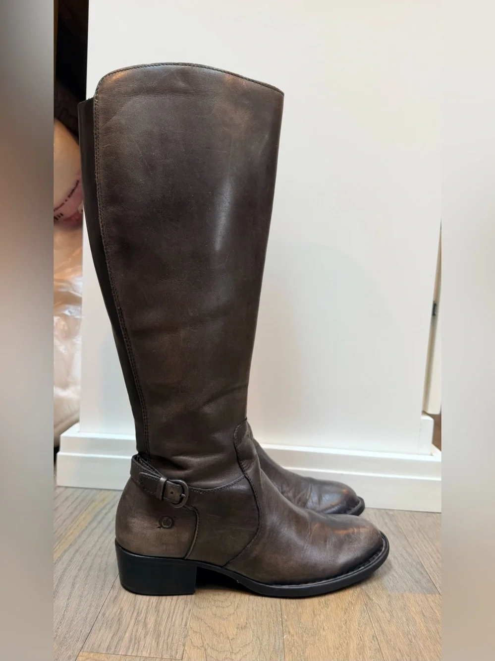 Born Helen Knee High Leather Riding Boots Distressed Womens 8 Tall Comfort
